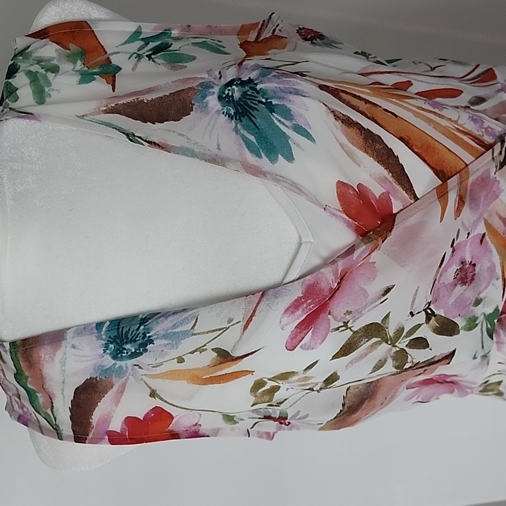 Calvin Klein, Gorgeous Floral Sleeveless Maxi Dress, Size 8 - Picture 4 of 6